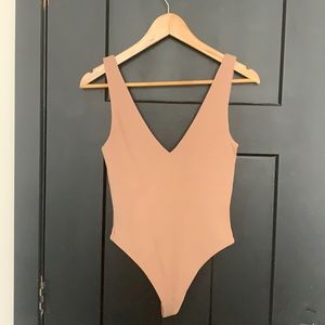 Aritzia Babaton Body Contour Suit in Beige